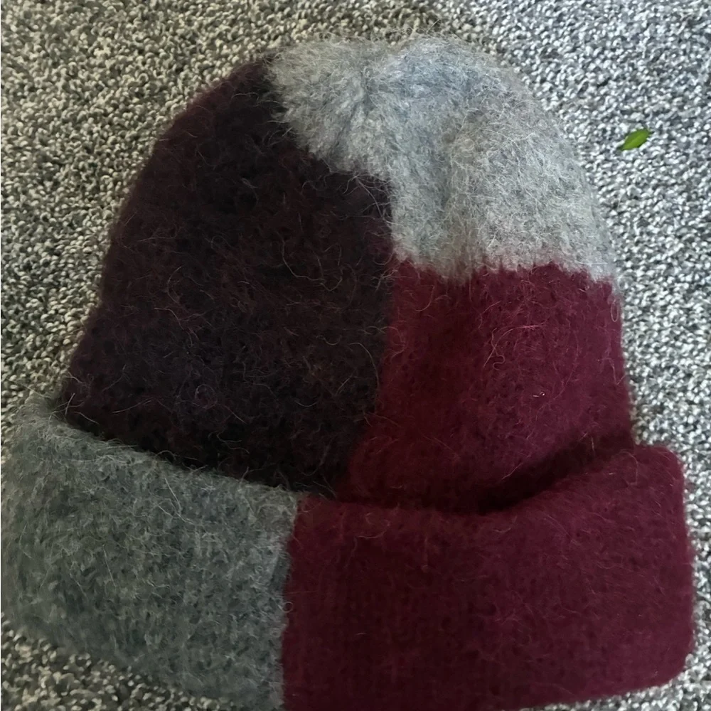 Zara NWT printed knit wool blend beanie 3739/007